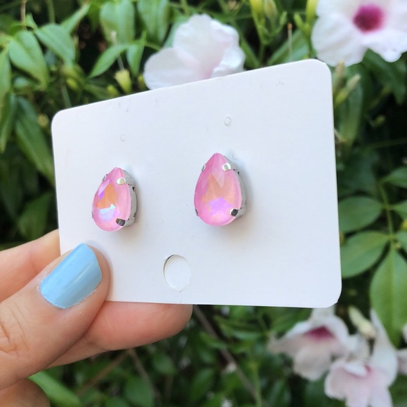 Pastel Pink Aurora Borealis Pear Crystal Earrings - Picture 4 of 6